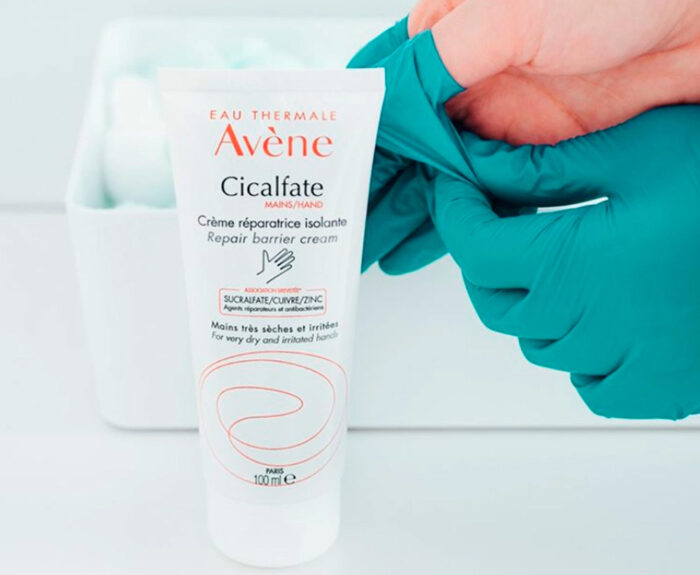 Cicalfate Restorative Hand Cream - Image 2